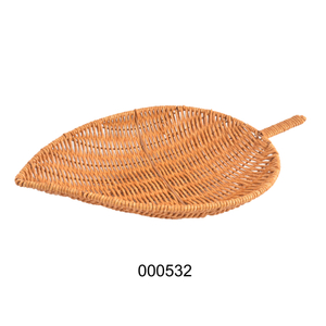 Hot Sale Rattan Handwoven Leaf Shape Dessert Tray Candy Fruit Basket for Home Decor