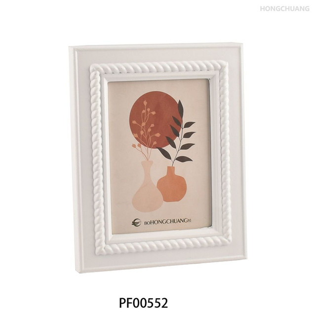 Simple White Solid Wood Tabletop Photo Frame Wooden Beaded Picture Frames for Home Decor