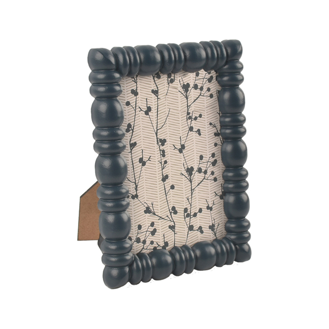 White Solid Wood Beaded Photo Frame Tabletop Wooden Picture Frames for Home Decor