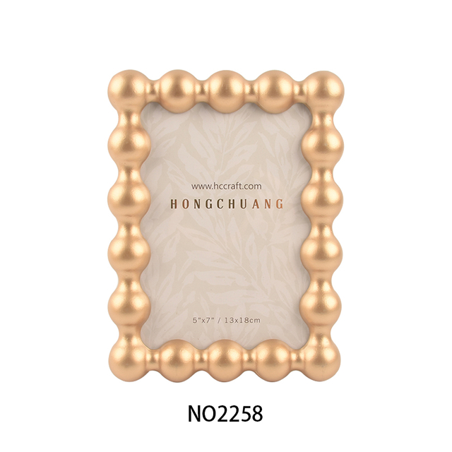 White Solid Wood Beaded Photo Frame Tabletop Wooden Picture Frames for Home Decor